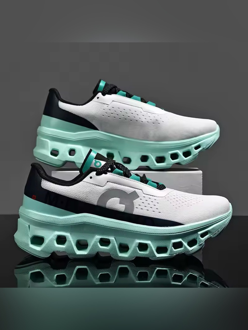 Men’s White & Mint Green Athletic Running Sneakers